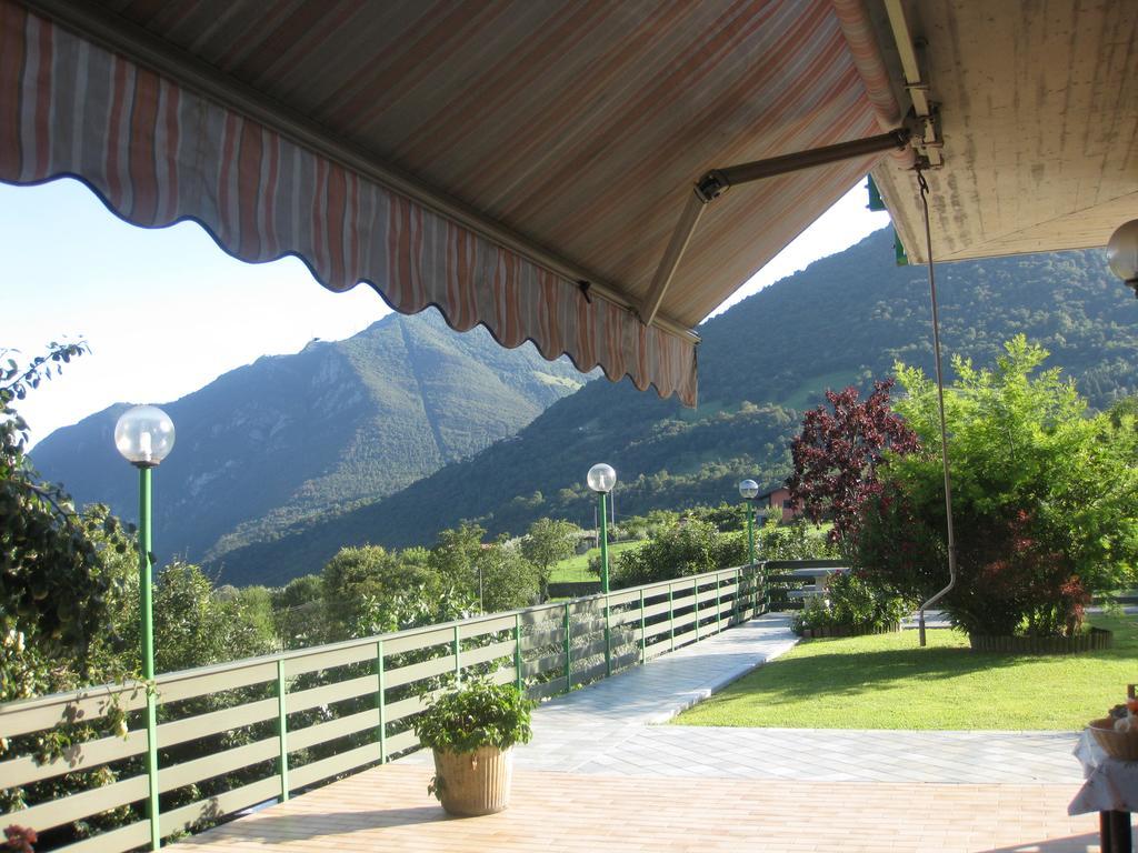 B&B Garden Solto Collina ภายนอก รูปภาพ