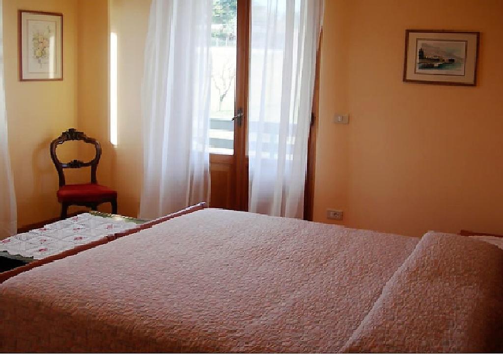 B&B Garden Solto Collina ภายนอก รูปภาพ