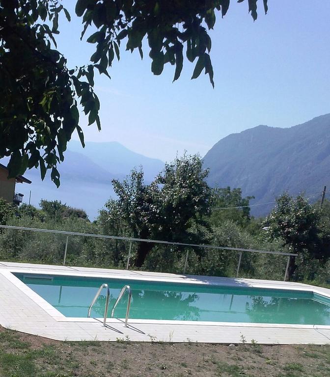 B&B Garden Solto Collina ภายนอก รูปภาพ